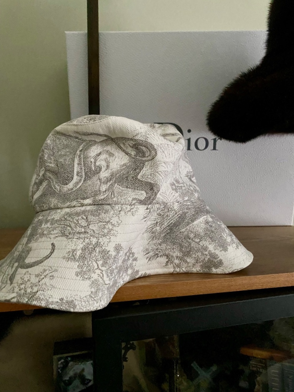 NWT DIOR Cotton Dioriviera Toile De Jouy Bob Brim Bucket Hat 57 Gray - Picture 6 of 9